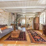 Feriehus House Almond
