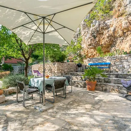 House Almond Holiday home *