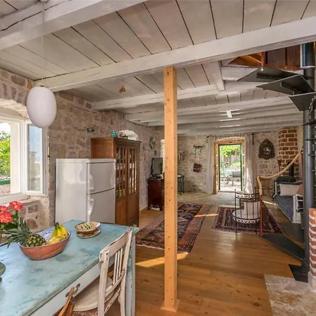 House Almond Holiday home